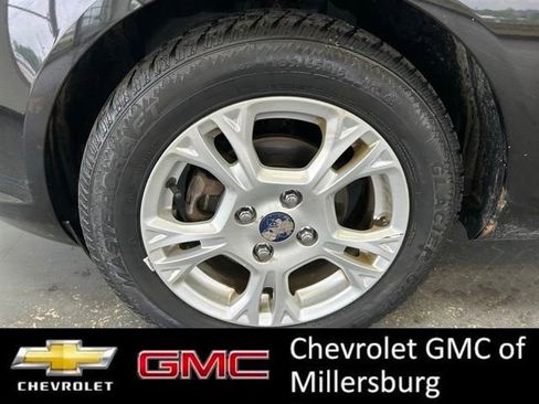 Used 2014 Ford Fiesta SE w/ Comfort Package FWD image 9