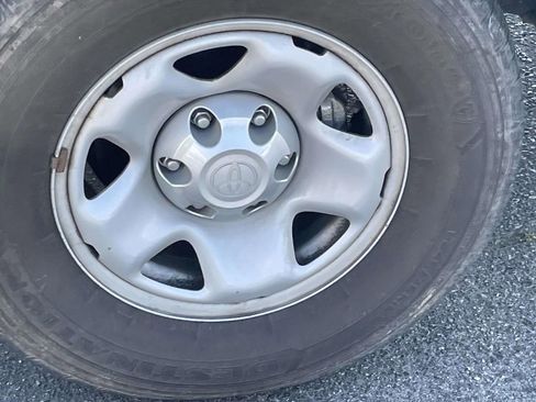 Used 2022 Toyota Tacoma SR5 image 11