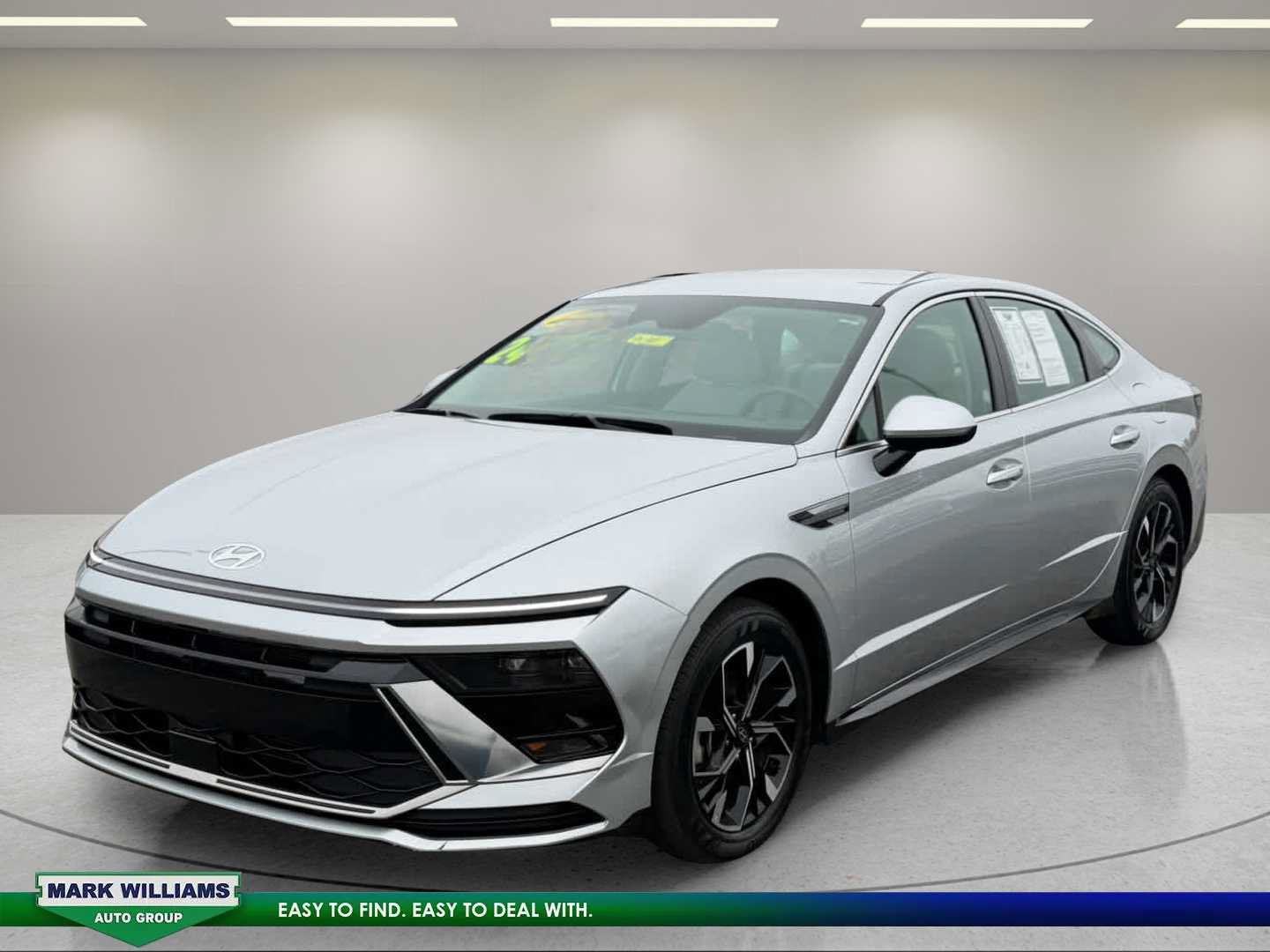 Used 2025 Hyundai Sonata SEL FWD image 4