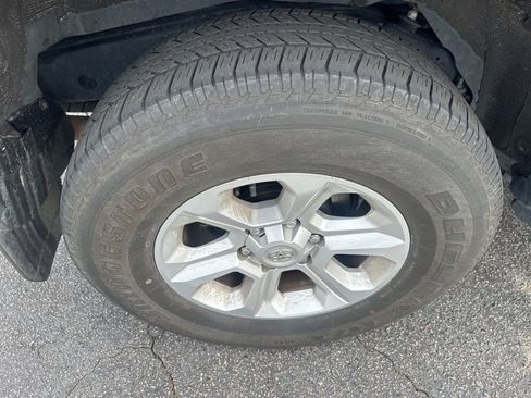 Used 2022 Toyota 4Runner SR5 Premium w/ Moonroof Package image 8