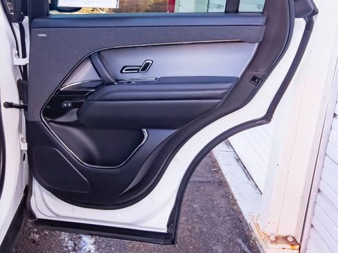 Used 2024 Land Rover Range Rover Sport Dynamic SE image 46