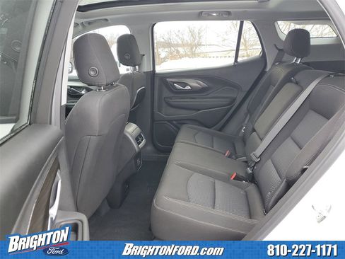 Used 2022 GMC Terrain SLE w/ Driver Convenience Package image 13