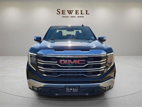 Certified 2024 GMC Sierra 1500 SLT image 8