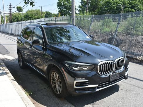 Used 2021 BMW X5 xDrive40i w/ Premium Package AWD/4WD image 4