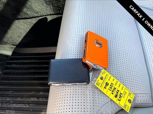 Used 2023 Volvo XC60 B5 Ultimate w/ Climate Package image 34