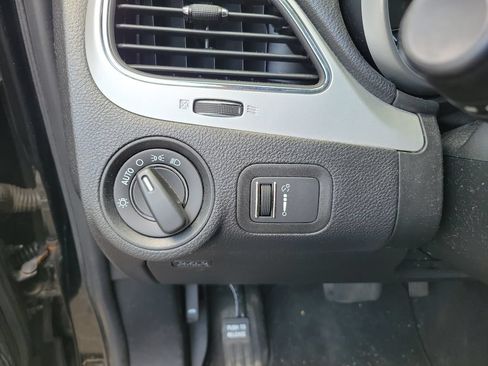 Used 2017 Dodge Journey SE w/ Comfort/Convenience Group AWD/4WD image 19