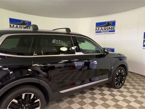 Used 2024 Kia Telluride SX image 2