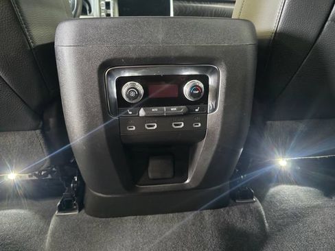 Used 2024 GMC Yukon XL Denali w/ Advanced Technology Package AWD/4WD image 26