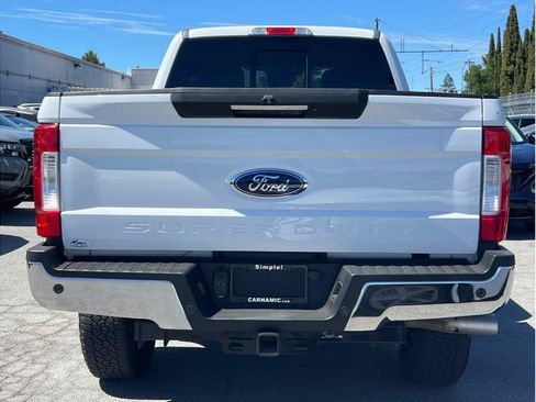 Used 2019 Ford F250 Lariat w/ Lariat Ultimate Package AWD/4WD image 4