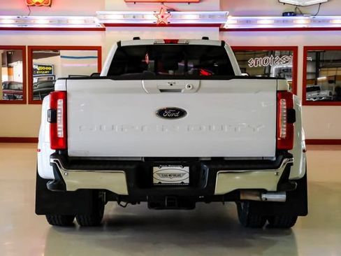 Used 2025 Ford F350 Lariat w/ FX4 Off-Road Package AWD/4WD image 12