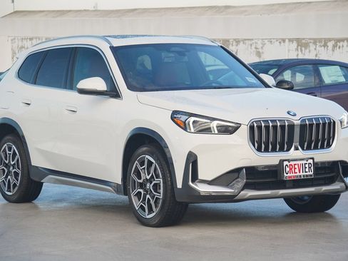 Used 2026 BMW X1 xDrive28i w/ Technology Package AWD/4WD image 3