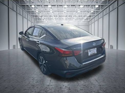 Used 2022 Nissan Altima 2.5 SV FWD image 3