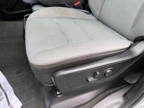 Used 2022 RAM 1500 Big Horn AWD/4WD image 15
