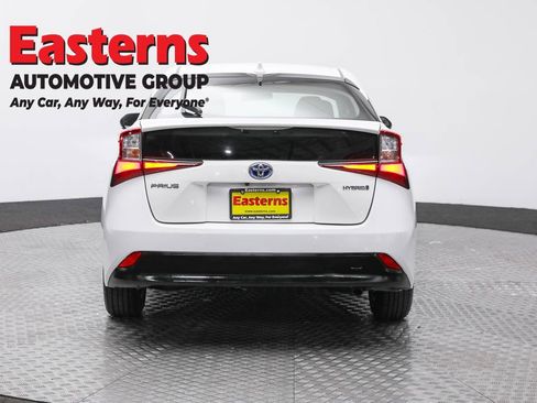 Used 2022 Toyota Prius LE image 6