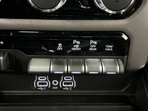 New 2026 RAM 1500 Big Horn w/ Night Edition image 22
