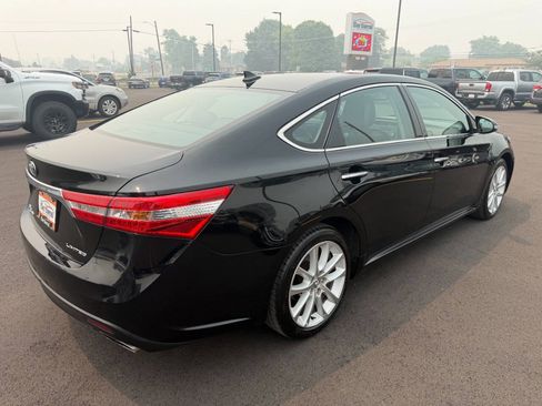 Used 2015 Toyota Avalon Limited FWD image 5