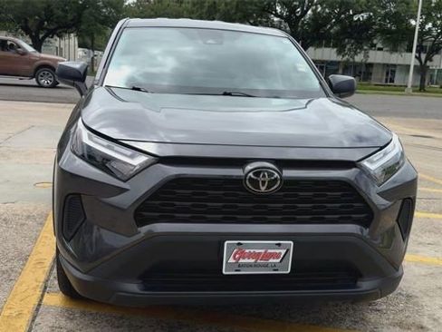 Used 2024 Toyota RAV4 LE FWD image 3