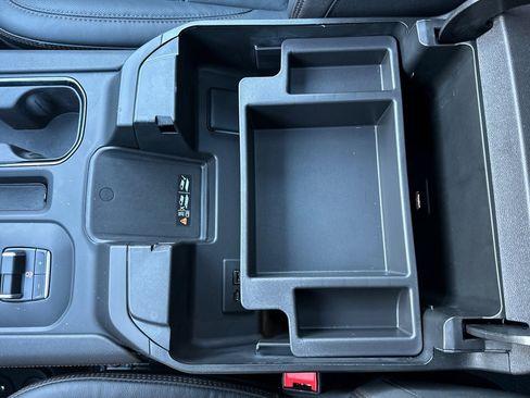 Used 2025 GMC Sierra 2500 AT4 w/ AT4 Premium Plus Package image 32