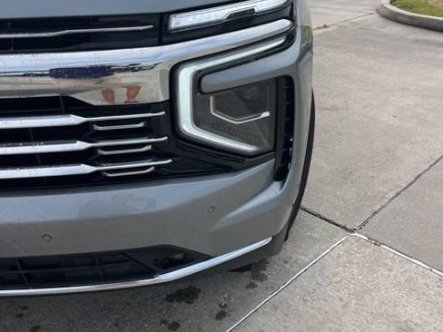 Used 2025 Chevrolet Tahoe Premier RWD image 14