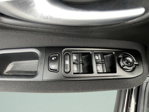 Used 2021 Jeep Renegade Latitude w/ Convenience Group AWD/4WD image 26