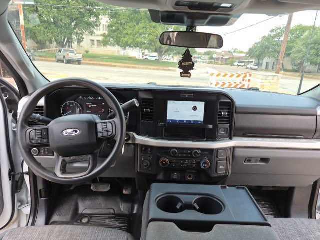 Used 2025 Ford F350 XLT AWD/4WD image 27