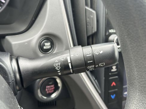 Used 2024 Subaru Crosstrek 2.0i Premium image 16