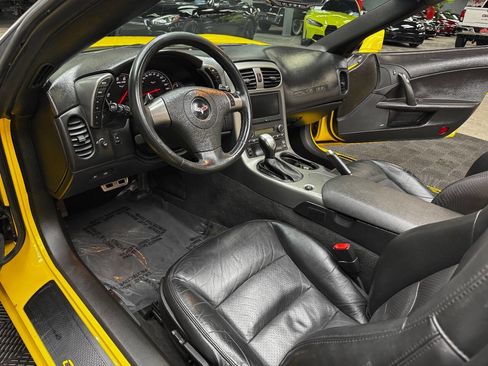 Used 2007 Chevrolet Corvette Convertible w/ Preferred Equipment Group image 44