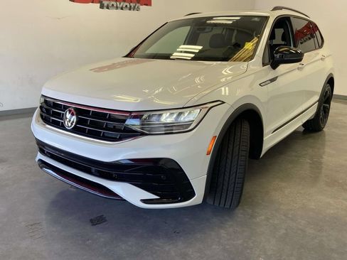 Used 2023 Volkswagen Tiguan SE R-Line FWD image 7