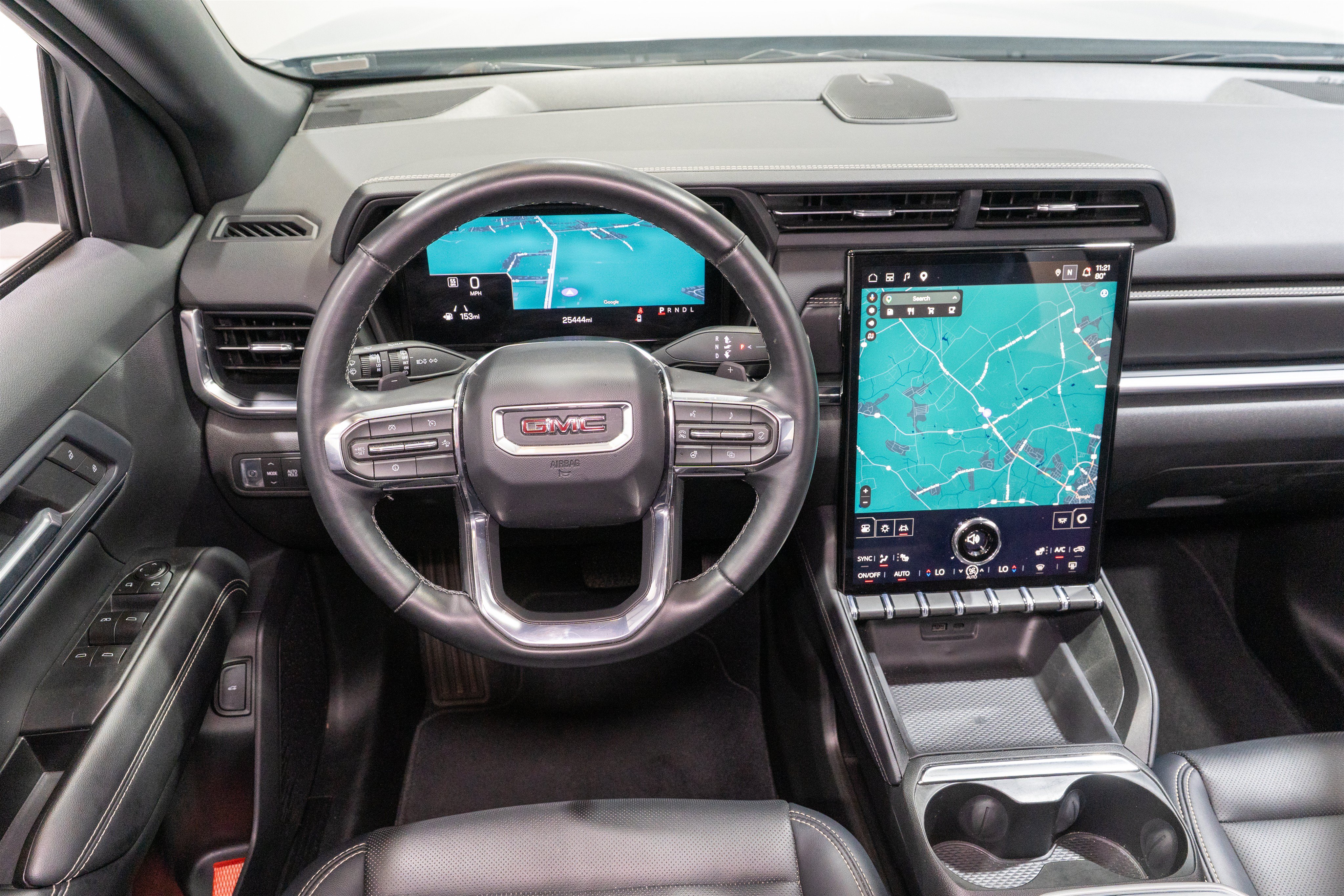 Used 2026 GMC Terrain Elevation w/ Elevation Premium Package FWD image 11