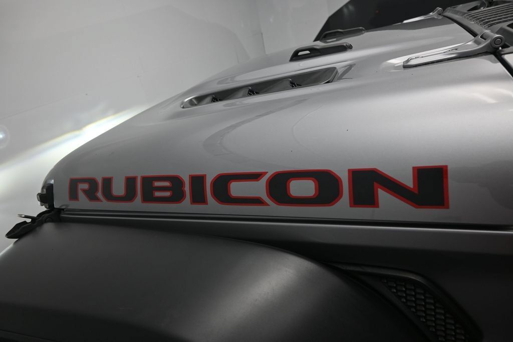Used 2020 Jeep Gladiator Rubicon AWD/4WD image 41