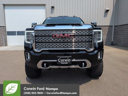 Used 2021 GMC Sierra 3500 Denali w/ Denali Ultimate Package AWD/4WD image 8
