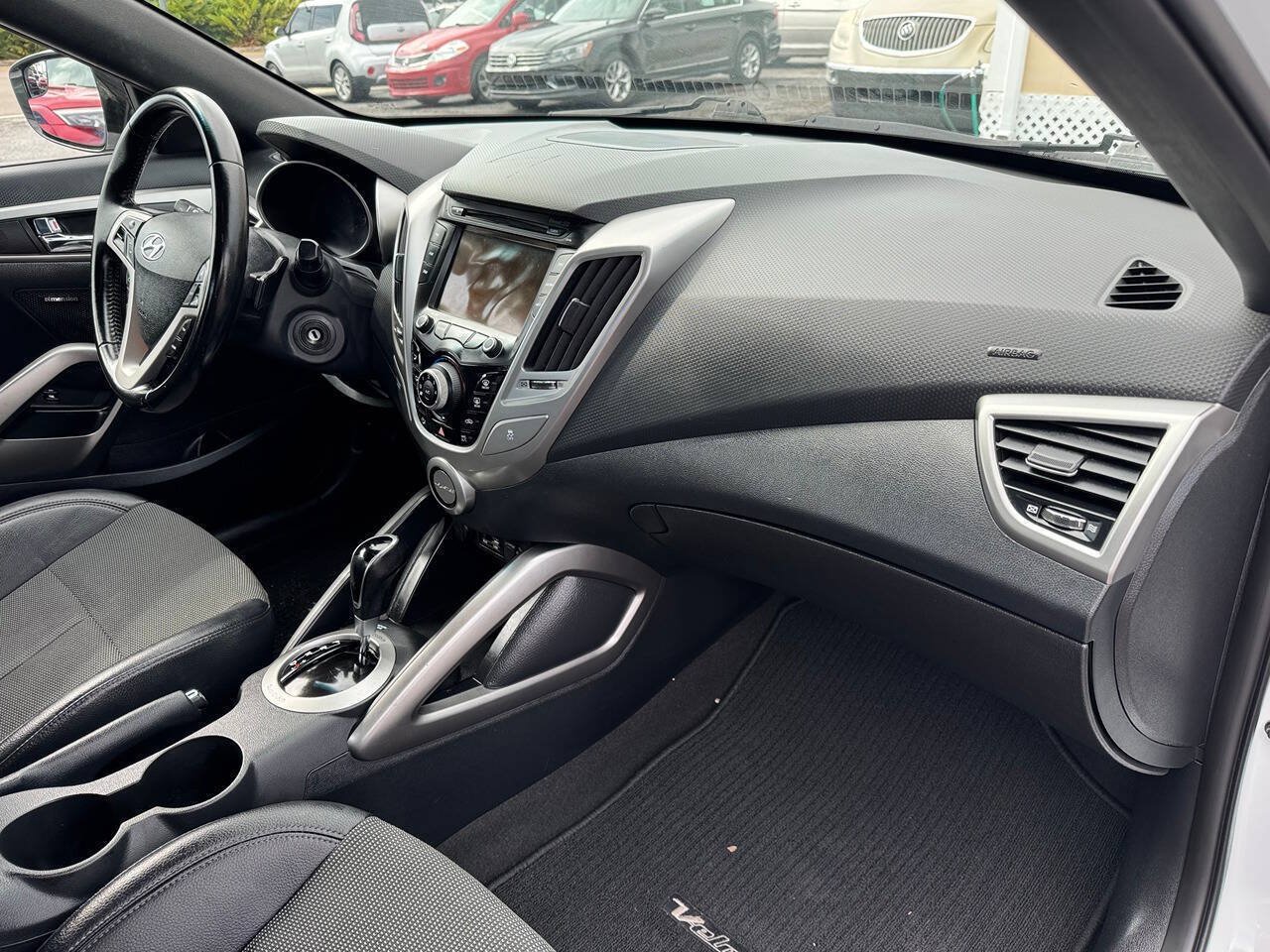 Used 2016 Hyundai Veloster w/ Option Group 02 FWD image 18