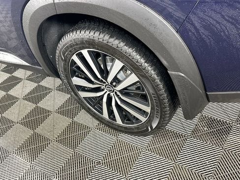 Certified 2024 Nissan Pathfinder Platinum image 43