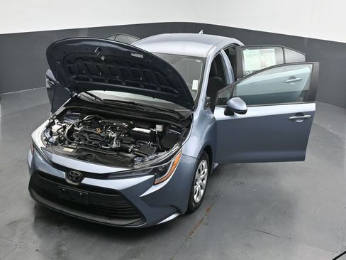 Used 2023 Toyota Corolla LE image 40