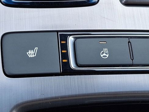 Used 2018 Genesis G80 3.8 image 25