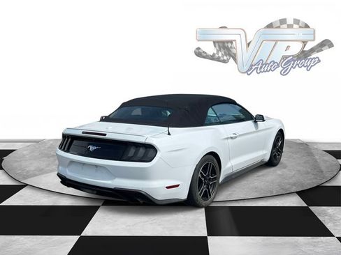 Used 2018 Ford Mustang Premium RWD image 4
