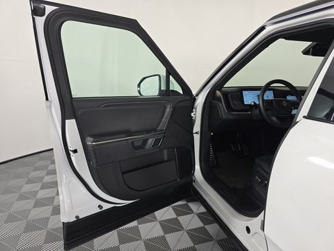 Used 2024 Rivian R1S Adventure AWD/4WD image 16