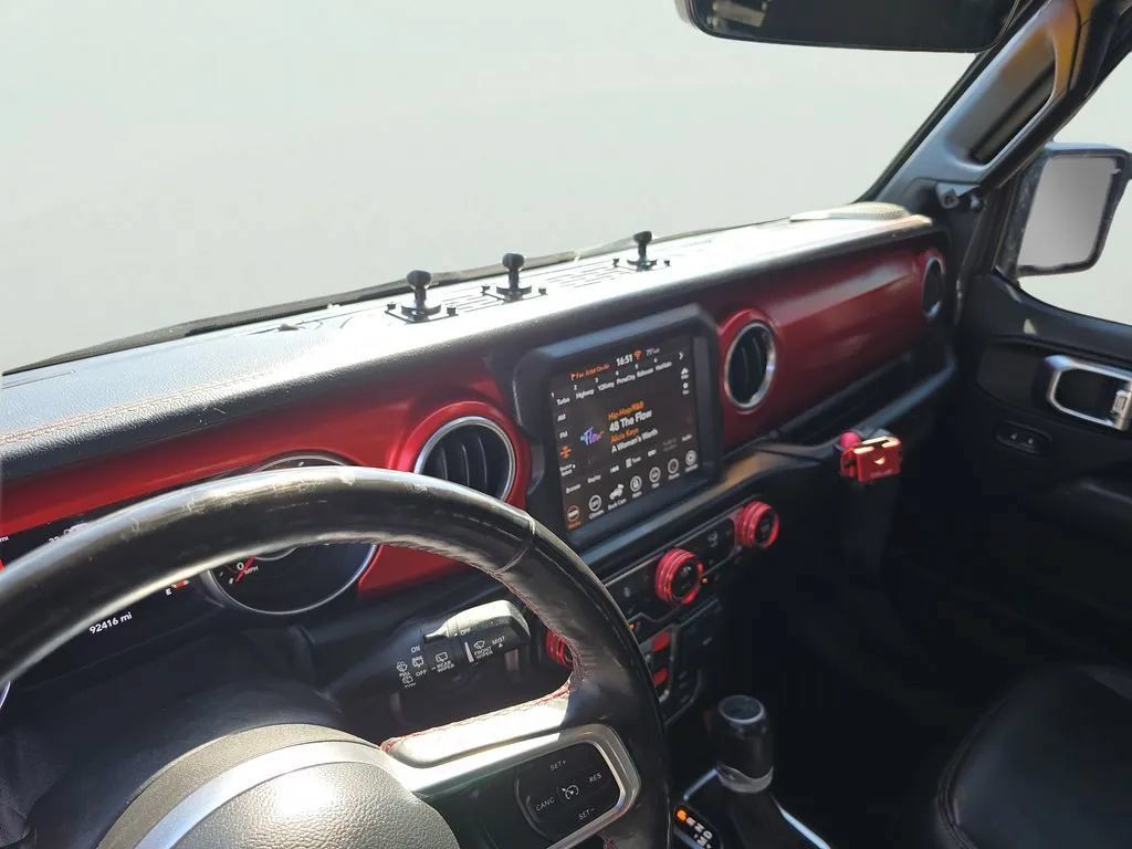 Used 2020 Jeep Wrangler Unlimited Rubicon AWD/4WD image 30