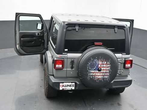 Used 2022 Jeep Wrangler Sport image 63