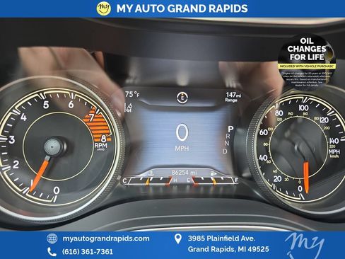 Used 2021 Jeep Cherokee Limited w/ Elite Package AWD/4WD image 16