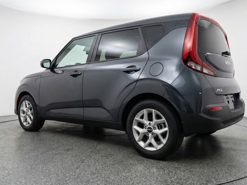 Used 2025 Kia Soul LX w/ LX Technology Package image 6