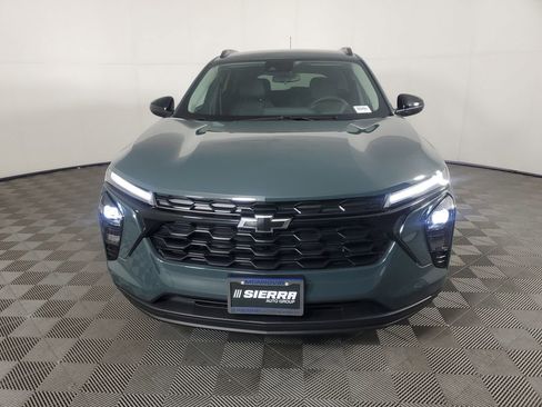 New 2026 Chevrolet Trax LT w/ Midnight Edition image 9