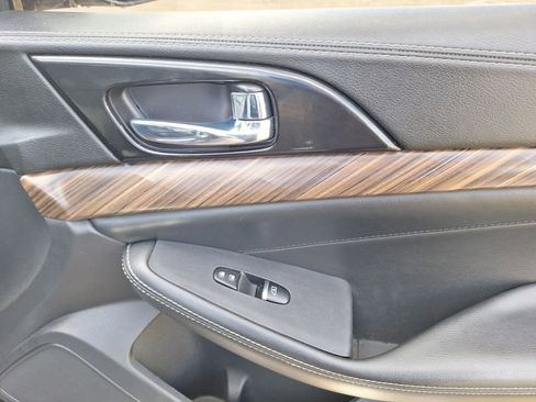 Used 2018 Nissan Maxima Platinum image 37