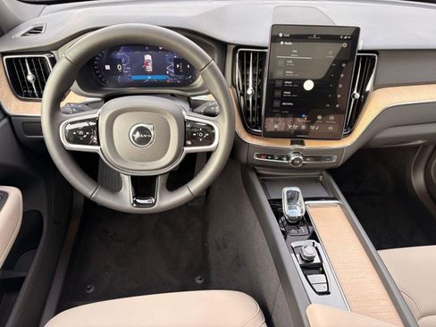 New 2026 Volvo XC60 B5 Core w/ Climate Package image 23