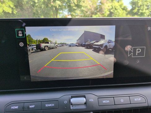 New 2025 Kia K4 FWD image 25