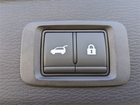 New 2025 Mitsubishi Outlander SE image 14