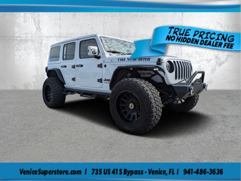Used 2021 Jeep Wrangler Unlimited Sahara AWD/4WD image 1