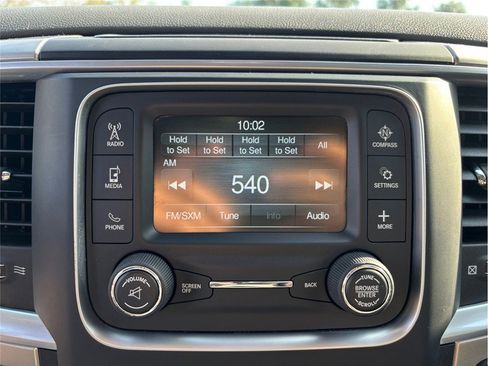 Used 2017 RAM 1500 Classic SLT AWD/4WD image 20