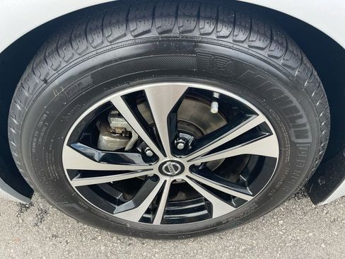 Used 2020 Nissan Sentra SV image 30