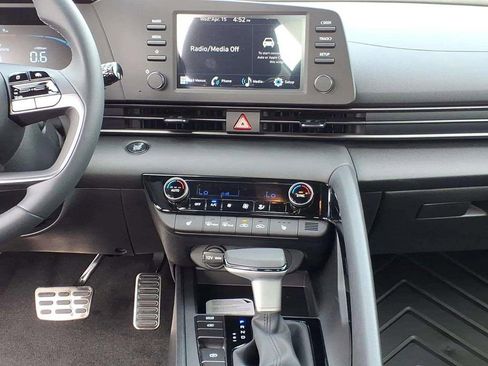 New 2026 Hyundai Elantra SEL Sport Premium FWD image 12